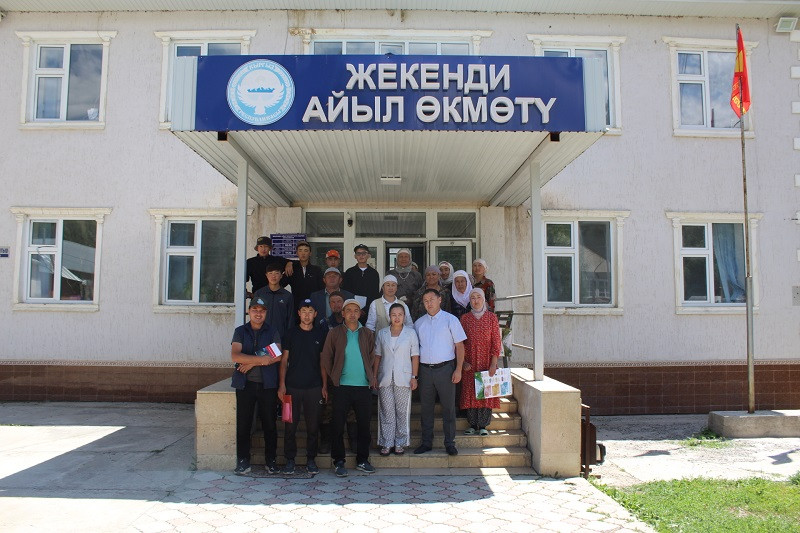 Жекенди айыл аймагынын айыл өкмөтүнүн кызматкерлери жана жашоочулары үчүн көчмө лекция